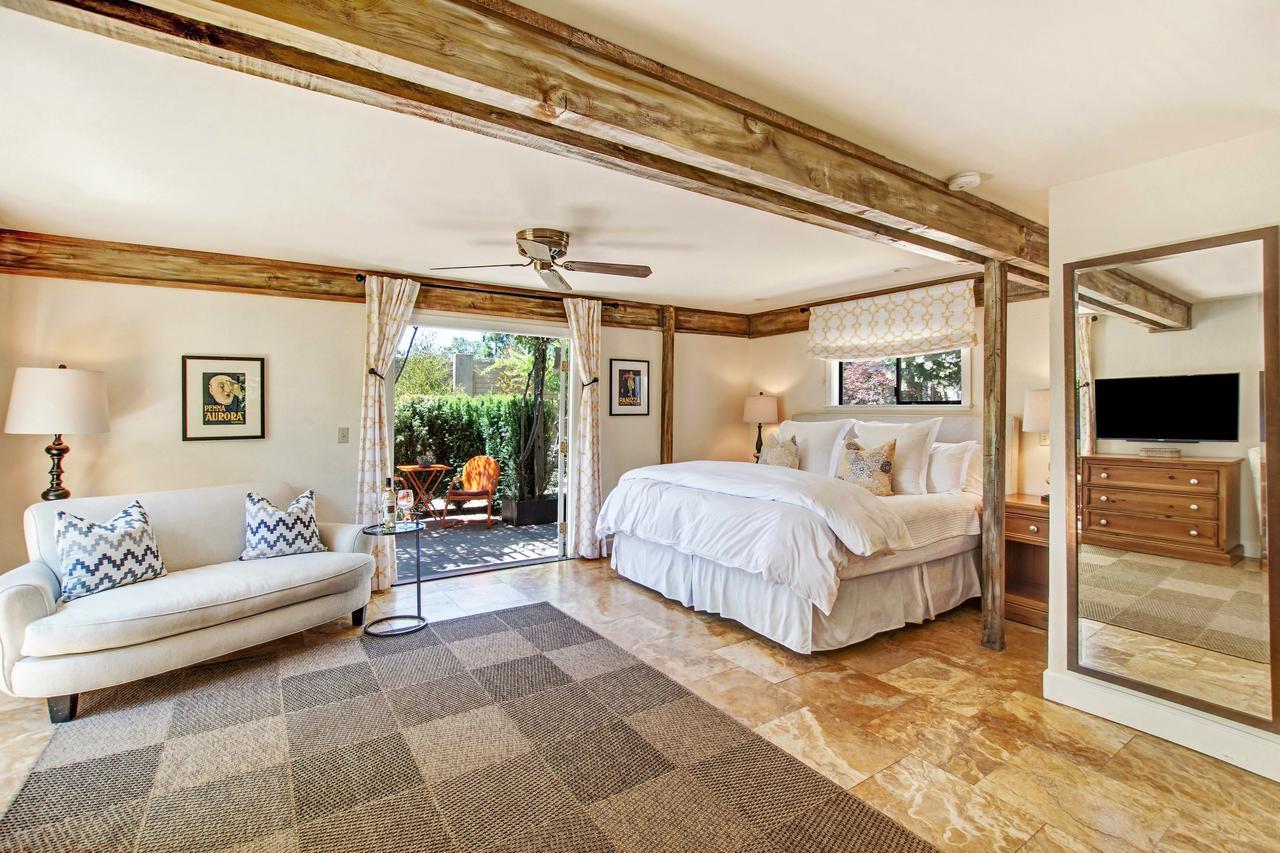 313 4* Sonoma